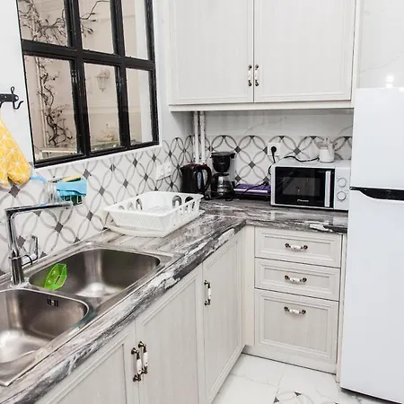 Charming In Pagkrati- Gtd95602 Athens