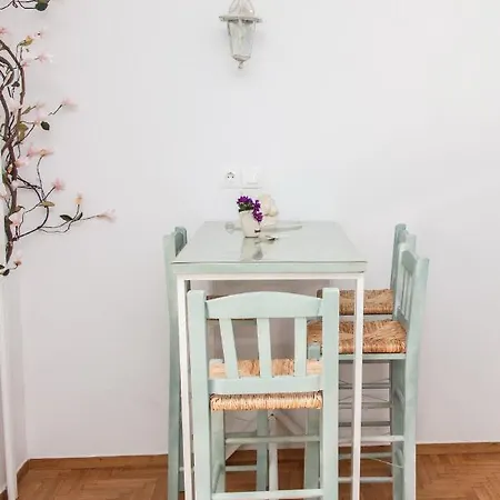 Apartment Charming In Pagkrati- Gtd95602 Athens